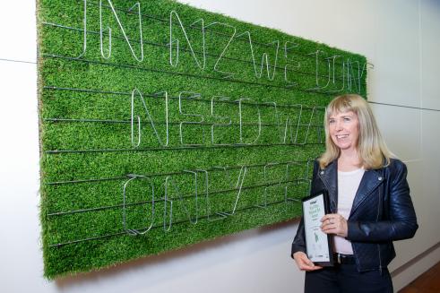 Jill Godwin 2017 Fieldays No.8 Wire National Art Award winner with her work The No.8 Wire Lettering System Fences vs Walls3